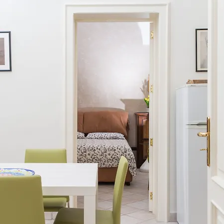 アパート Il Garbino And