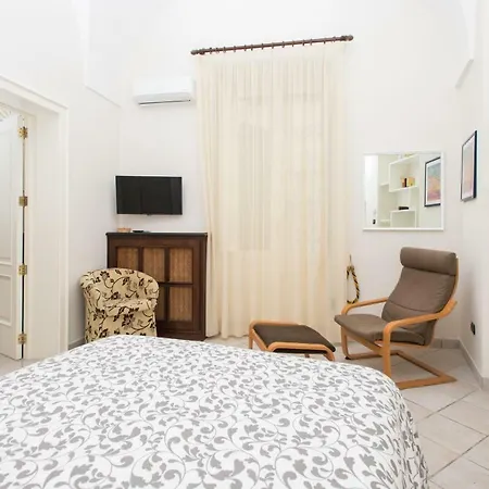 Apartment Il Garbino And *