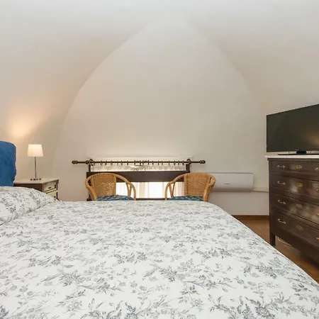 Apartment Il Garbino And